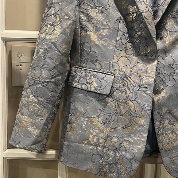 Tahari Blue and Gold Floral Blazer - Picture 3 of 8